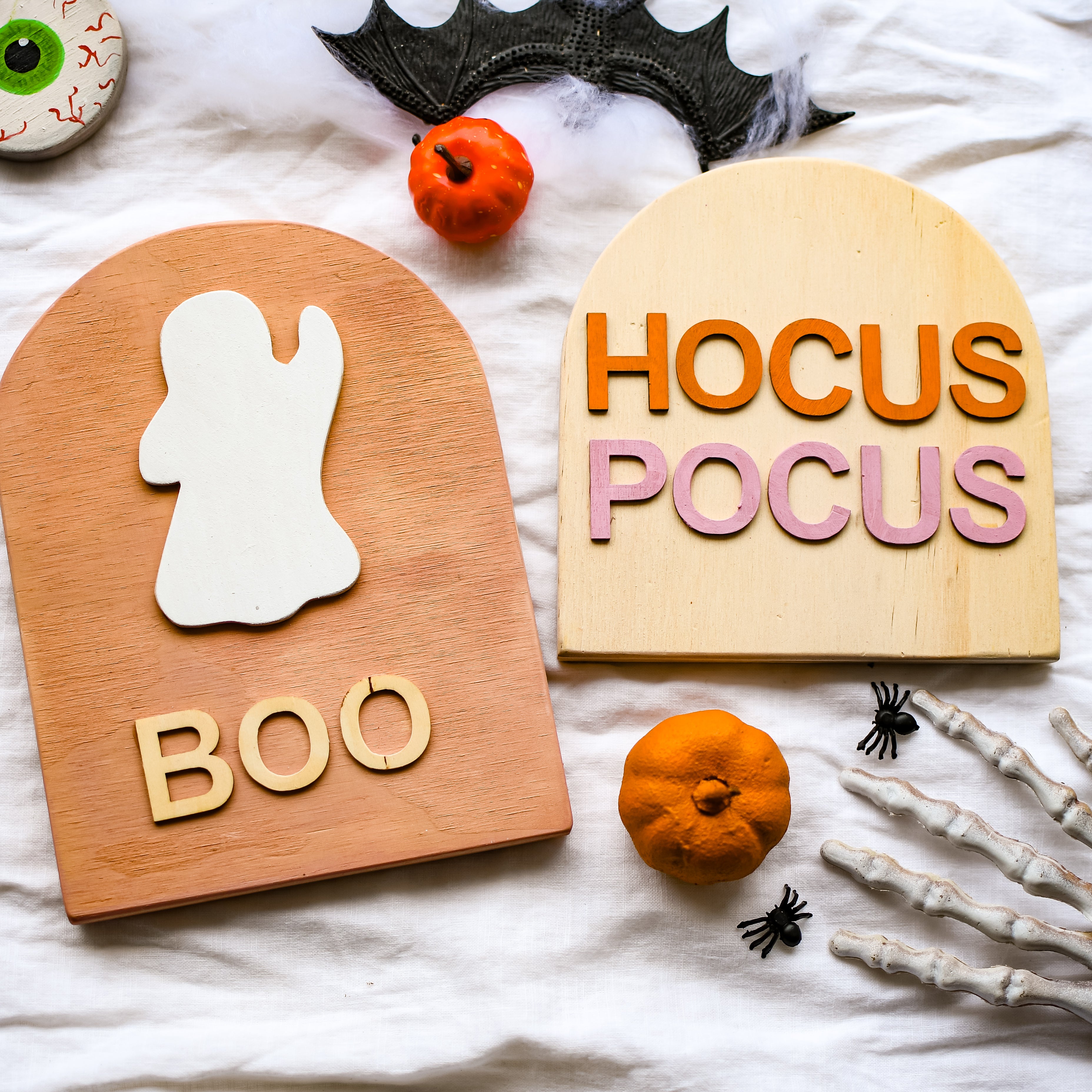 BOO Hocus Pocus Halloween Wooden Sign Set