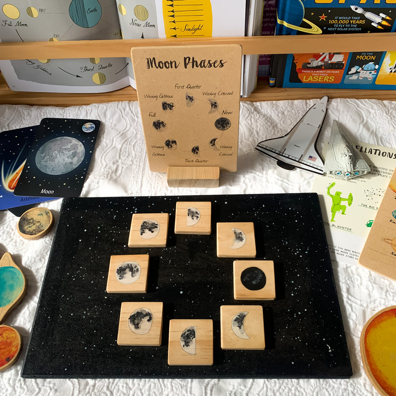 Moon Phases illustrated Wooden Learning Flash Card